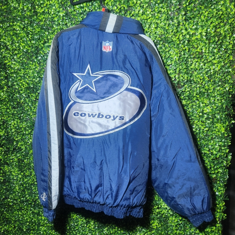NFL Pro Line Authentic Coyboys Jacket Size 2 XL with velcro pocket closure - Picture 12 of 15